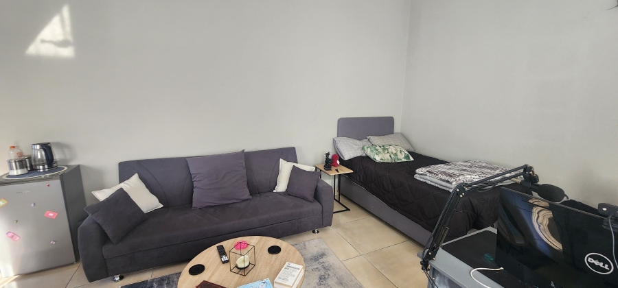 To Let 1 Bedroom Property for Rent in South End Eastern Cape